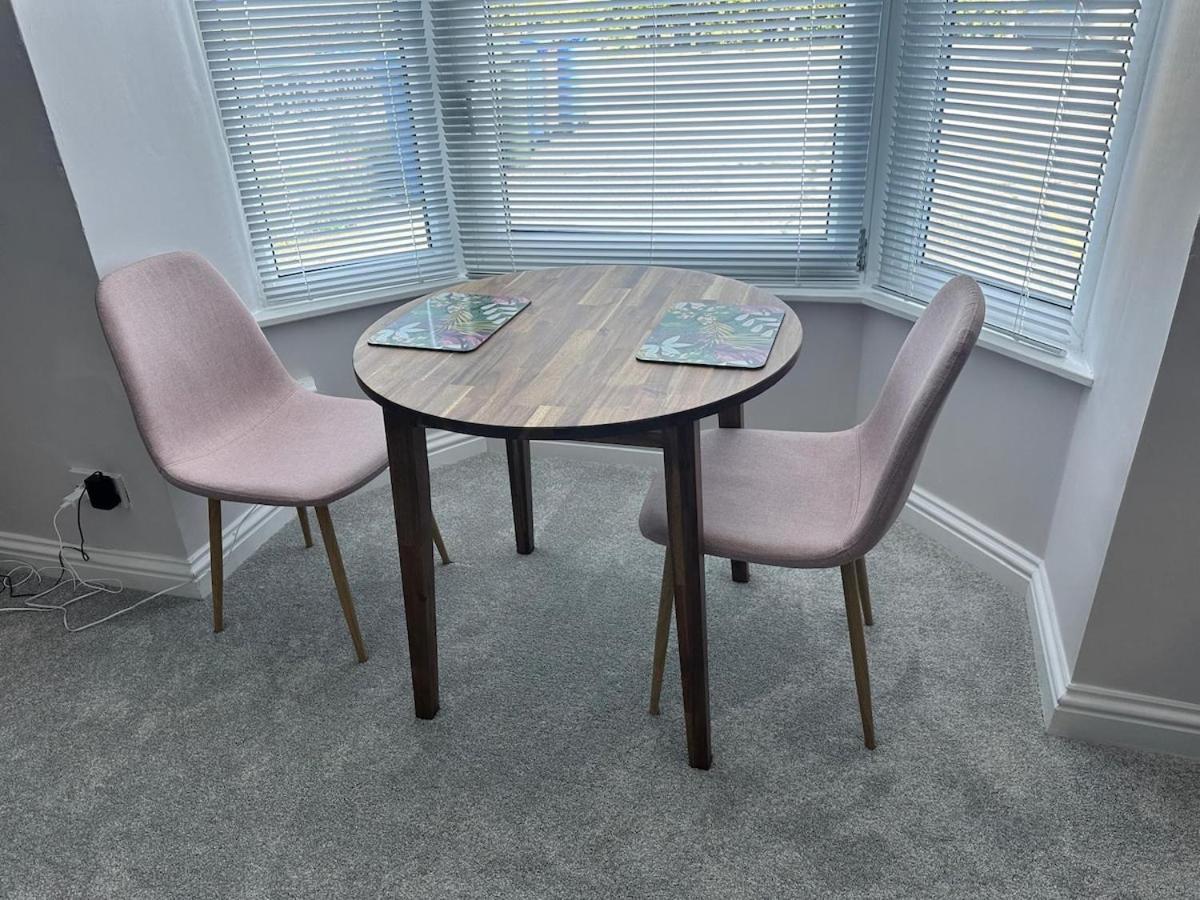 Marine View - Dog Friendly Apartment 500Ft From Beach 브리들링턴 외부 사진